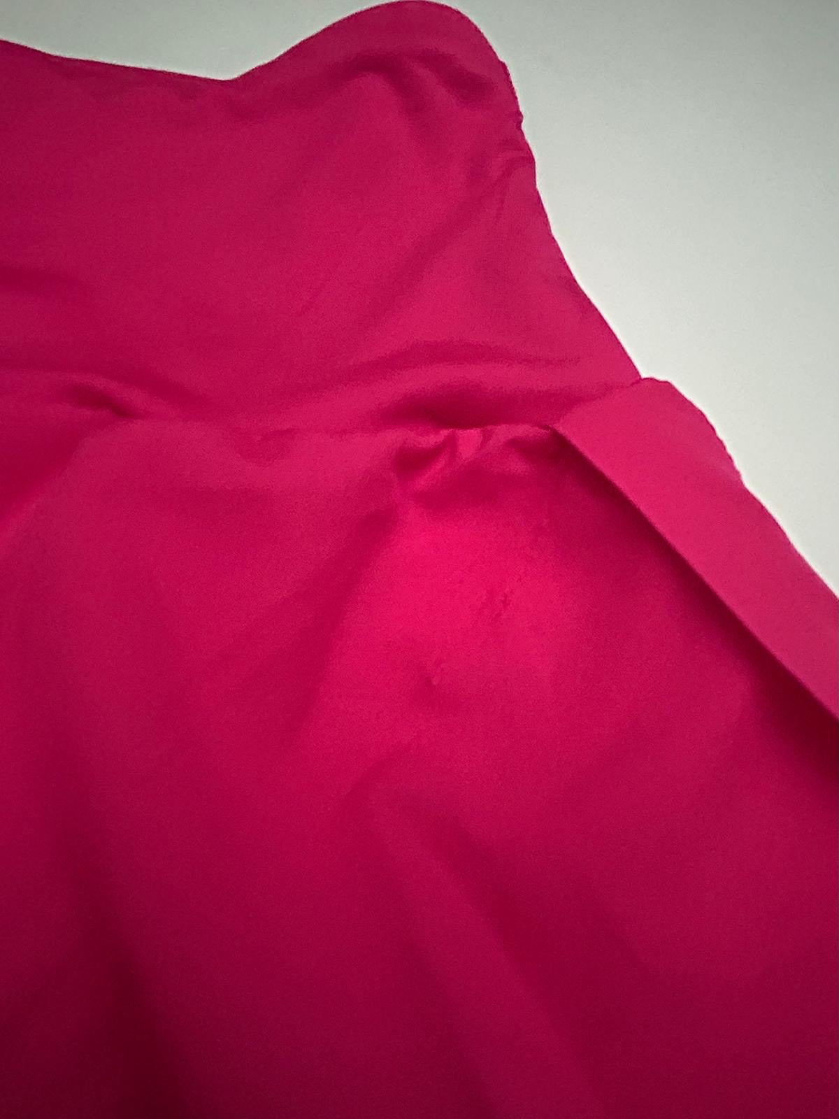 2-in-1 Shorts – Hot Pink (Minor Flaw)
